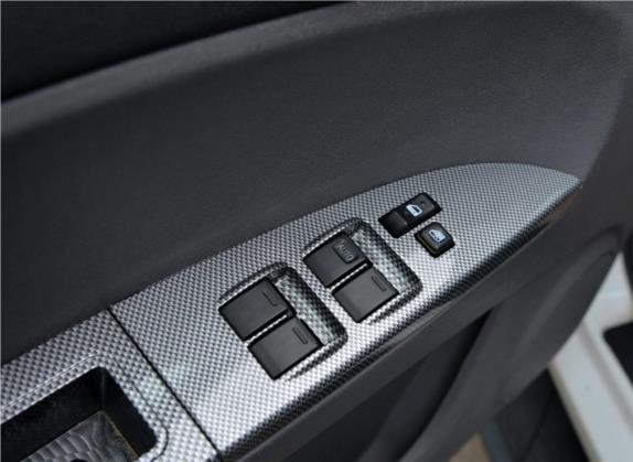 北汽007 2015款 2.0L 两驱舒适型 车厢座椅   门窗控制