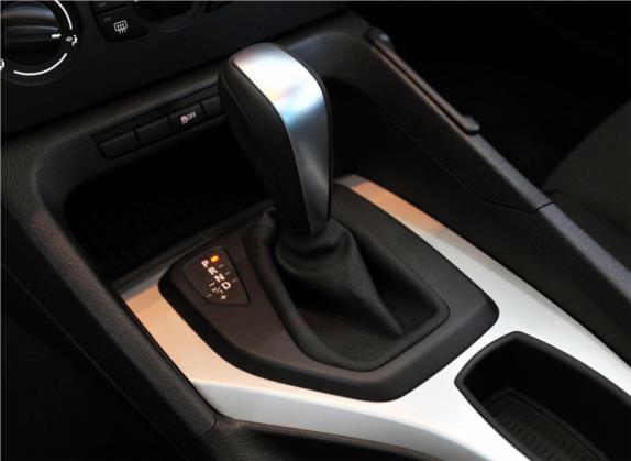 宝马X1 2012款 sDrive18i 时尚型 中控类   挡把