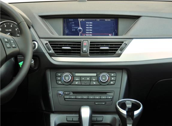 宝马X1 2012款 sDrive18i 豪华型 中控类   中控台