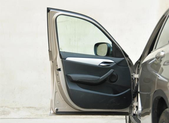 宝马X1 2012款 sDrive18i 豪华型 车厢座椅   前门板