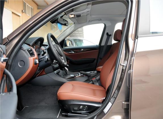 宝马X1 2013款 xDrive20i X设计套装 车厢座椅   前排空间