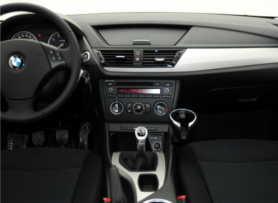 宝马X1 2013款 sDrive18i 手动型 中控类   中控台