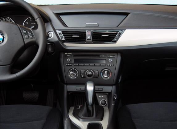 宝马X1 2013款 sDrive18i 时尚型 中控类   中控台