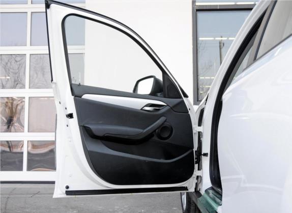 宝马X1 2013款 sDrive18i 领先型 车厢座椅   前门板