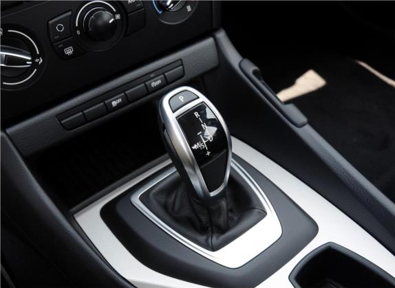 宝马X1 2014款 sDrive18i 时尚型 中控类   挡把