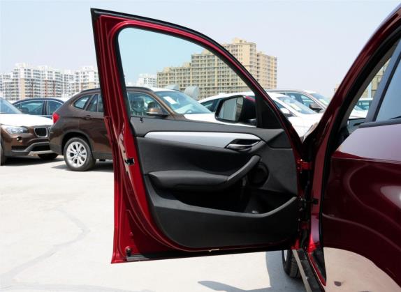 宝马X1 2014款 sDrive18i 领先型 车厢座椅   前门板