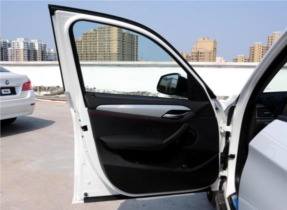 宝马X1 2014款 xDrive20i 运动设计套装 车厢座椅   前门板