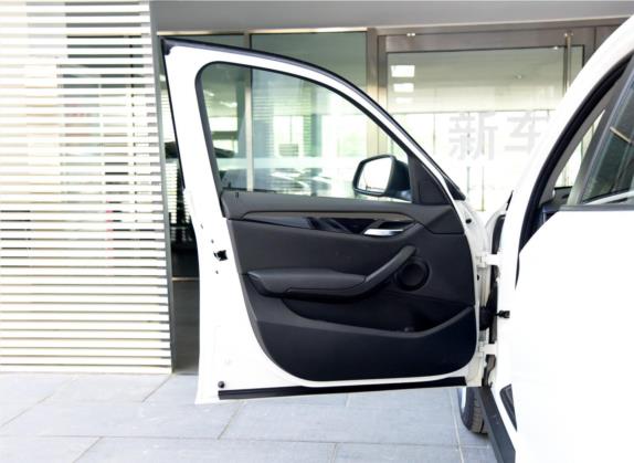 宝马X1 2015款 sDrive18i 领先晋级版 车厢座椅   前门板