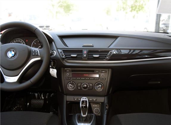 宝马X1 2015款 sDrive18i 时尚晋级版 中控类   中控台
