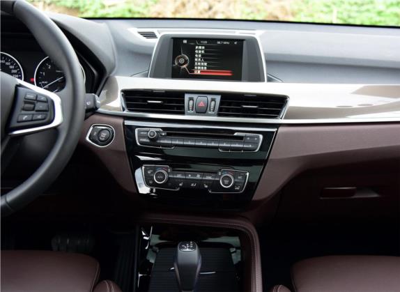 宝马X1 2016款 sDrive18Li 豪华型 中控类   中控台