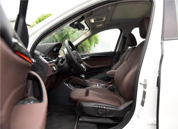 宝马X1 2016款 sDrive20Li 豪华型 车厢座椅   前排空间