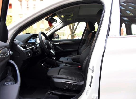 宝马X1 2018款 sDrive18Li 尊享型 车厢座椅   前排空间