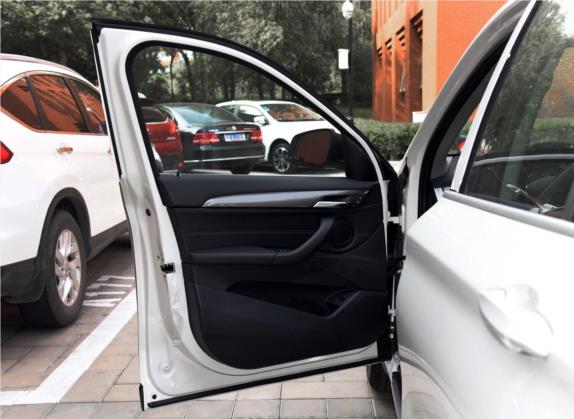 宝马X1 2018款 sDrive18Li 尊享型 车厢座椅   前门板