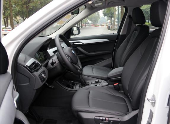 宝马X1 2019款 sDrive18Li 时尚型 车厢座椅   前排空间