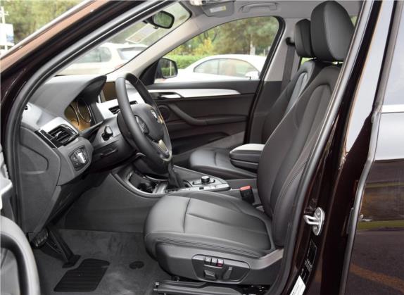 宝马X1 2019款 sDrive20Li 领先型 车厢座椅   前排空间