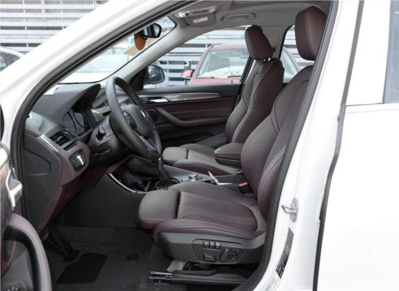 宝马X1 2019款 xDrive20Li 豪华型 车厢座椅   前排空间