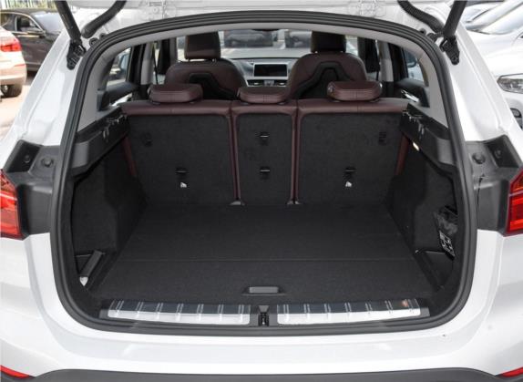 宝马X1 2019款 xDrive20Li 豪华型 车厢座椅   后备厢