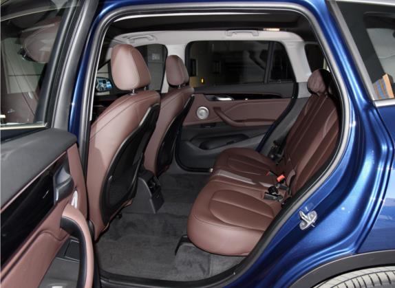 宝马X1 2021款 sDrive20Li 尊享型 车厢座椅   后排空间