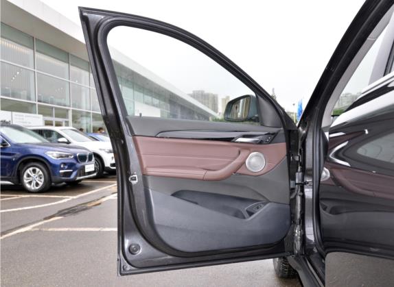宝马X1 2021款 sDrive25Li 领先型 车厢座椅   前门板