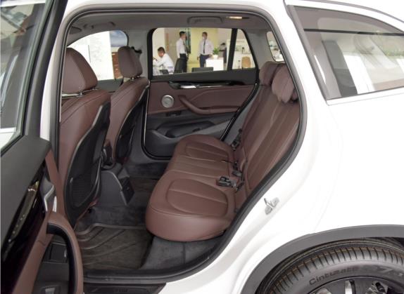 宝马X1 2021款 改款 sDrive20Li 时尚型 车厢座椅   后排空间