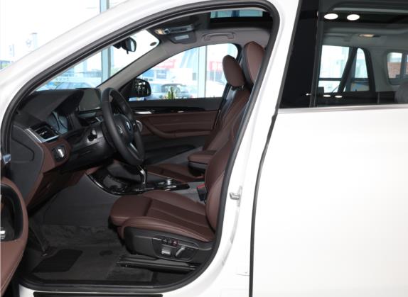 宝马X1 2021款 改款 sDrive20Li 尊享型 车厢座椅   前排空间