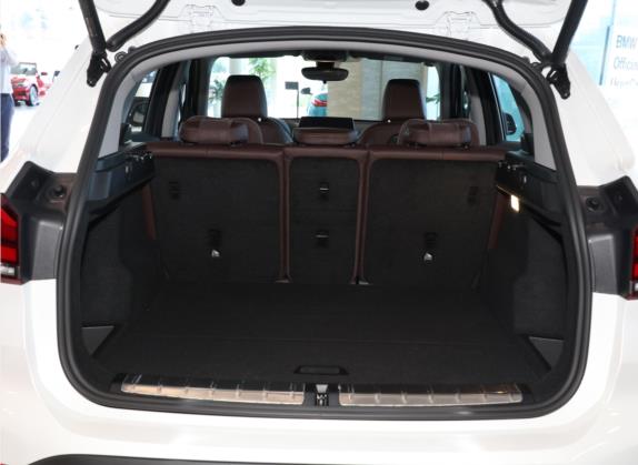 宝马X1 2021款 改款 sDrive20Li 尊享型 车厢座椅   后备厢