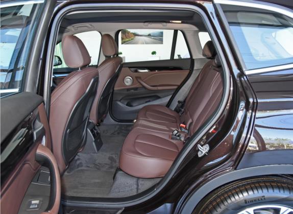 宝马X1 2021款 改款 sDrive25Li 领先型 车厢座椅   后排空间