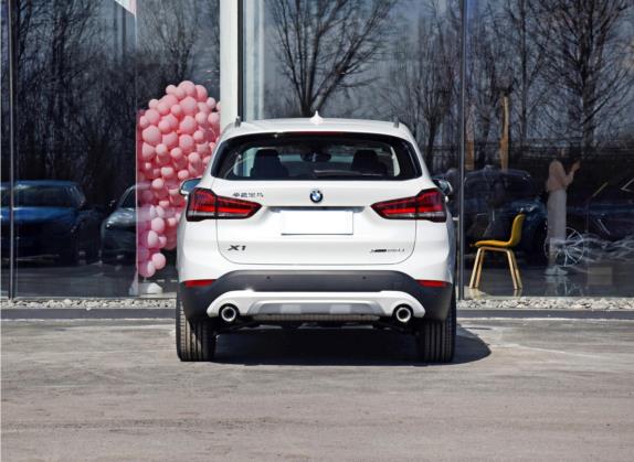 宝马X1 2022款 xDrive25Li 尊享型 外观   正后