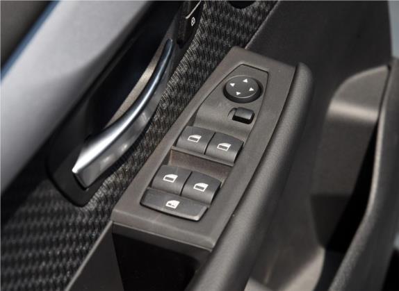 宝马2系旅行车 2016款 218i 时尚型 车厢座椅   门窗控制