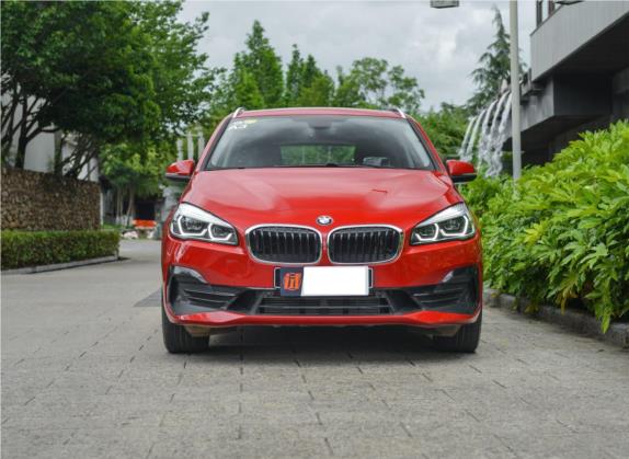 宝马2系旅行车 2018款 220i 豪华套装 外观   正前
