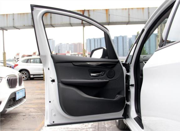 宝马2系旅行车 2018款 218i 时尚型 车厢座椅   前门板