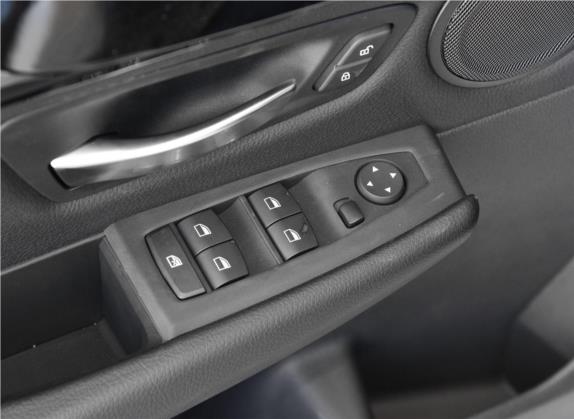 宝马2系旅行车 2018款 218i 领先型 车厢座椅   门窗控制