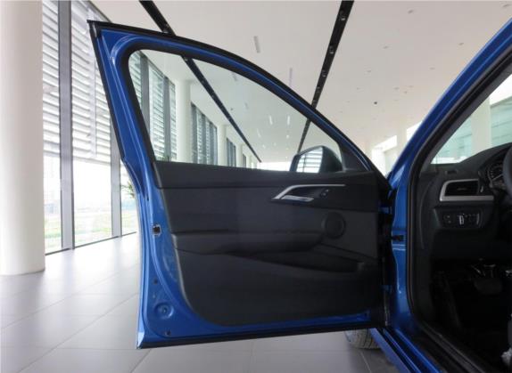 宝马1系 2017款 118i 时尚型 车厢座椅   前门板