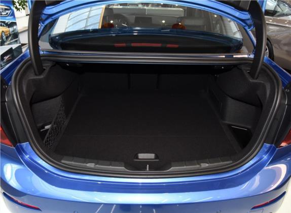 宝马1系 2017款 118i 设计套装型 车厢座椅   后备厢