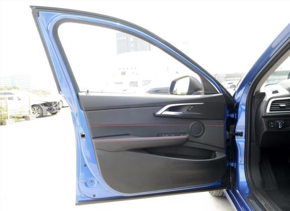 宝马1系 2018款 125i 运动型 车厢座椅   前门板