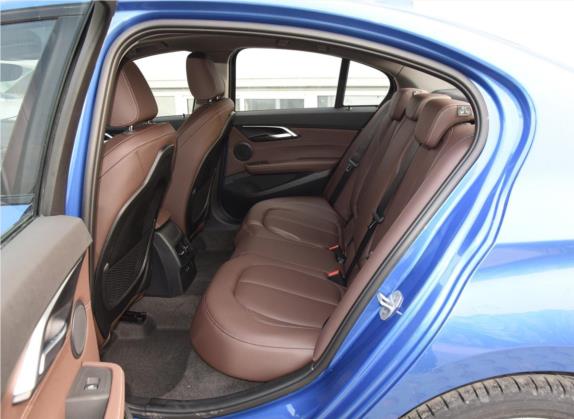 宝马1系 2019款 120i M运动套装 车厢座椅   后排空间