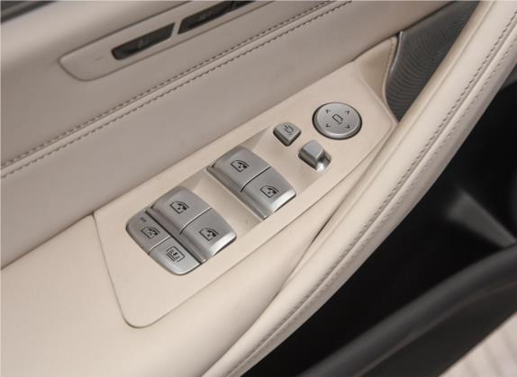 宝马5系新能源 2018款 530Le 豪华套装 车厢座椅   门窗控制