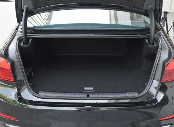 宝马5系新能源 2019款 改款 530Le 豪华套装 车厢座椅   后备厢