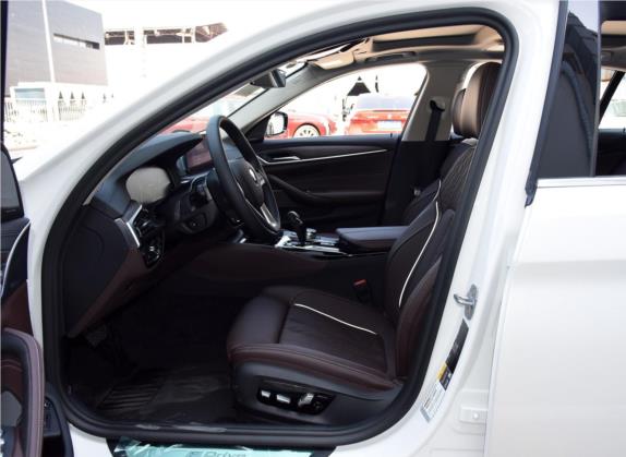 宝马5系新能源 2019款 改款 530Le 先锋版 车厢座椅   前排空间