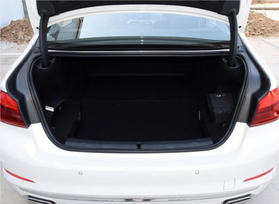 宝马5系新能源 2019款 改款 530Le 先锋版 车厢座椅   后备厢