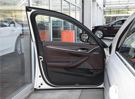 宝马5系新能源 2020款 530Le 先锋版 车厢座椅   前门板