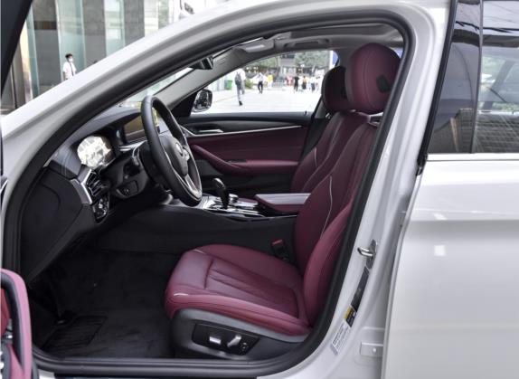 宝马5系新能源 2021款 改款 535Le 豪华套装 车厢座椅   前排空间