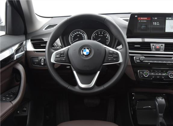 宝马X1新能源 2020款 xDrive30Le 尊享型 中控类   驾驶位