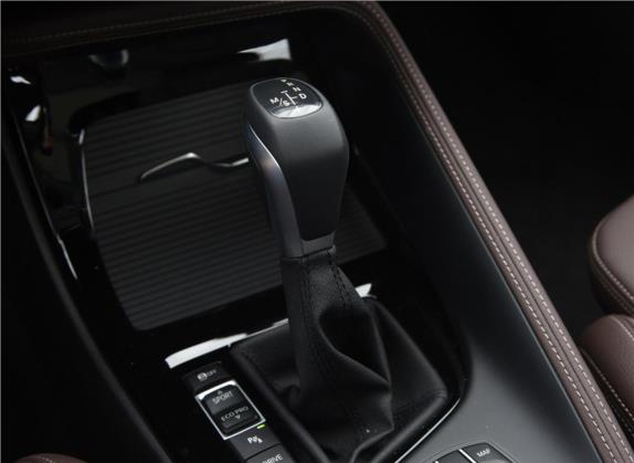 宝马X1新能源 2020款 xDrive30Le 尊享型 中控类   挡把