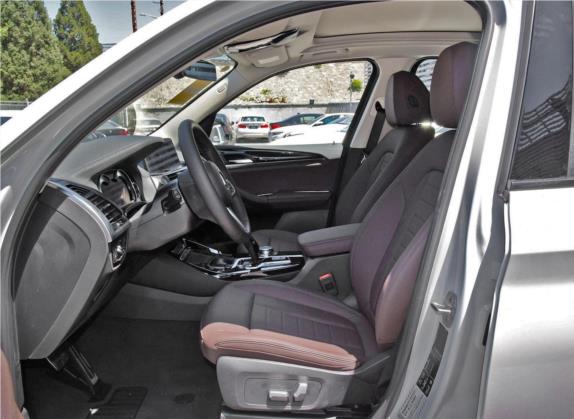 宝马X3 2018款 xDrive25i M运动套装 国V 车厢座椅   前排空间