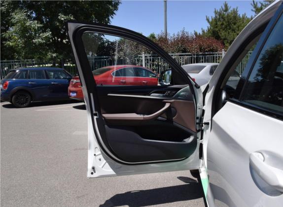 宝马X3 2018款 xDrive25i M运动套装 国V 车厢座椅   前门板