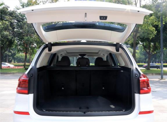 宝马X3 2018款 xDrive28i 豪华套装 国V 车厢座椅   后备厢