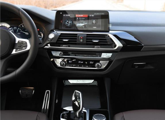 宝马X3 2018款 xDrive25i M运动套装 国VI 中控类   中控台