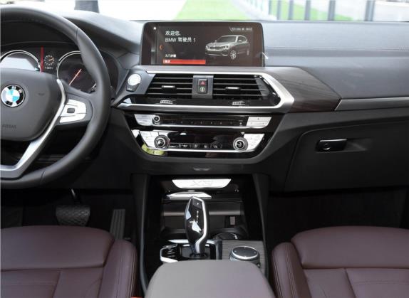 宝马X3 2019款 xDrive28i 豪华套装 中控类   中控台