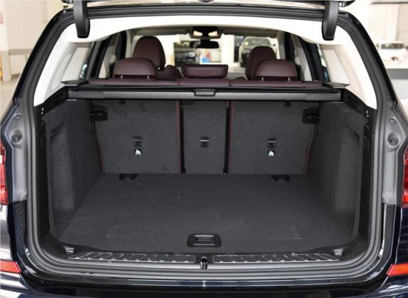 宝马X3 2019款 xDrive30i 领先型 M运动套装 车厢座椅   后备厢